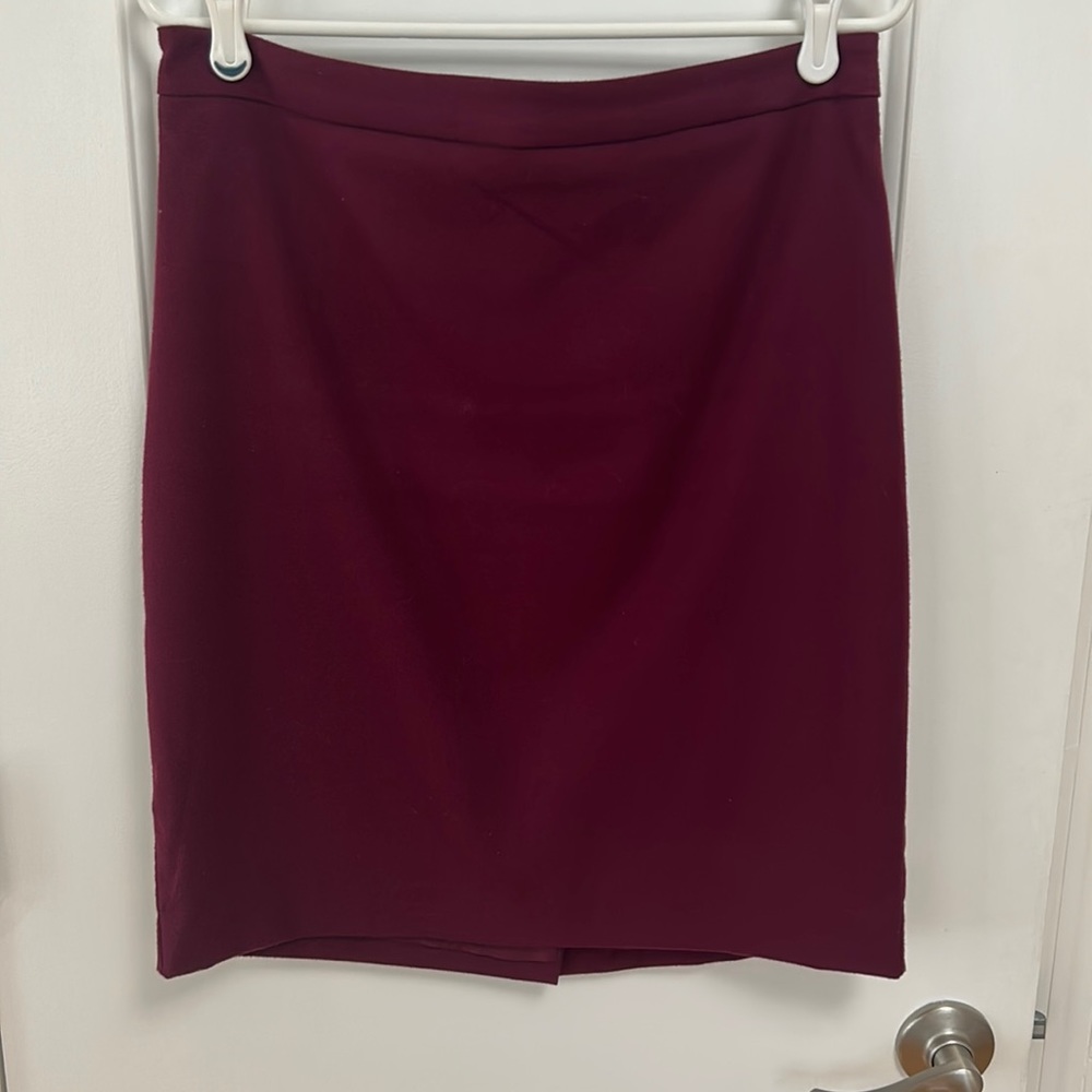 Banana Republic maroon pencil skirt